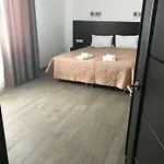 אורחן Neopolis *