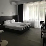 Neopolis 波利亚纳